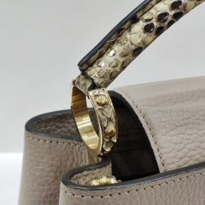 lv capucines bb galet taurillion leather