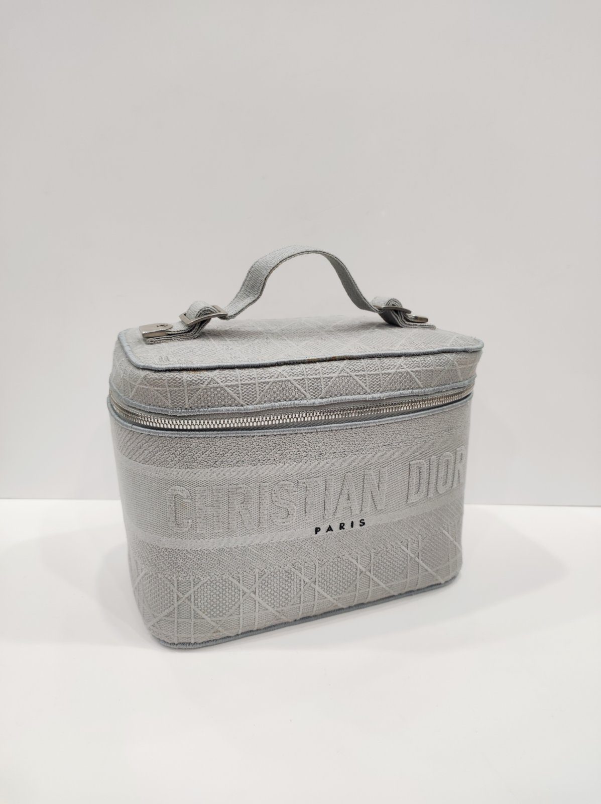 christian dior gray vanity canvas christian dior gray vanity canvas