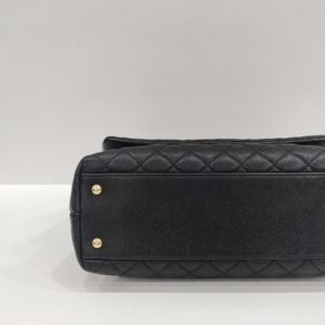 chanel coco handle medium black caviar leather ghw series 25