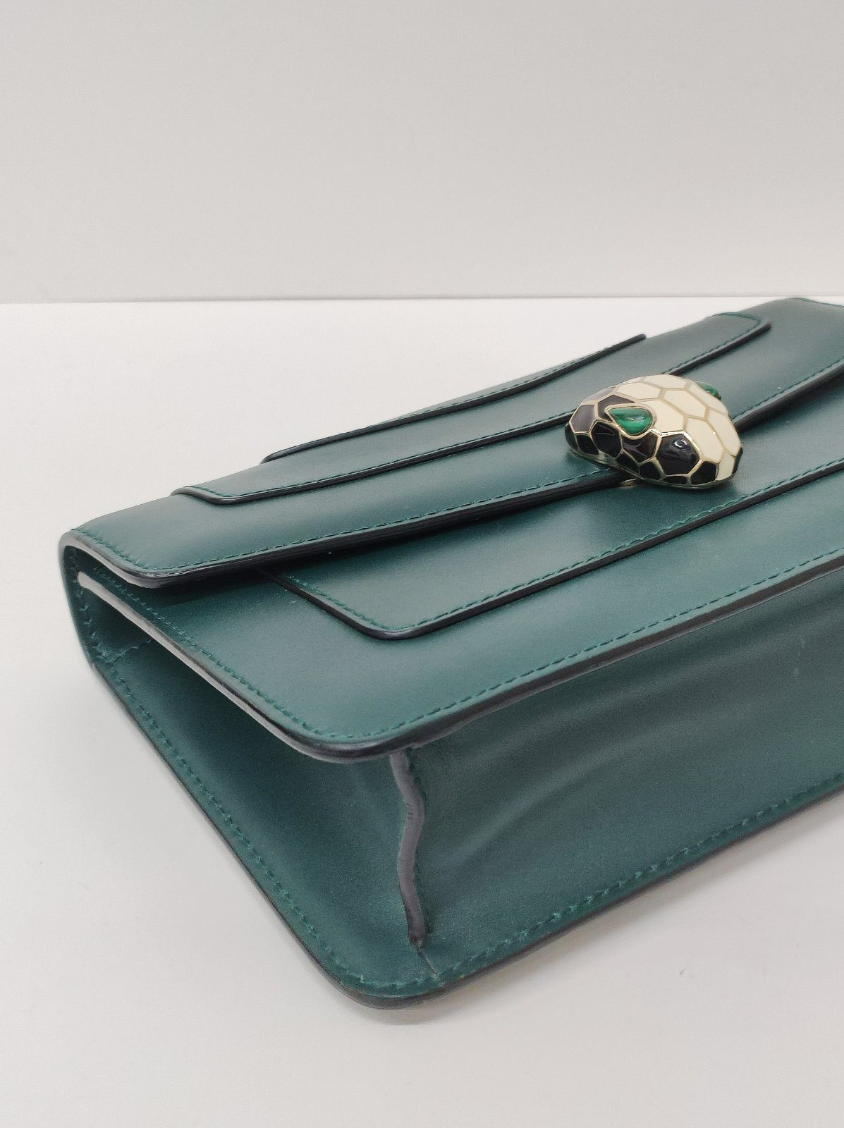 bvlgari serpenti forever east west small calf shoulder bag emerald green bvlgari serpenti forever east west small calf shoulder bag emerald green