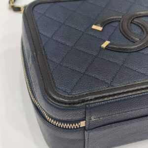 chanel navy blue vanity caviar leather ghw series 23
