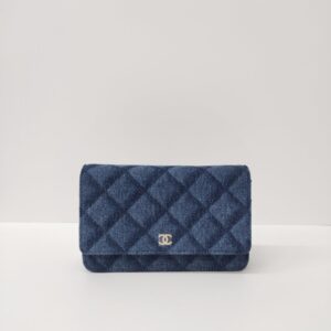 brand new kept unused chanel woc denim shw microchipped