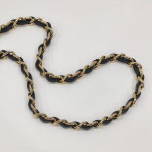 chanel double flap medium caviar leather ghw series 31