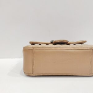 gucci gg marmont top handle bag beige small
