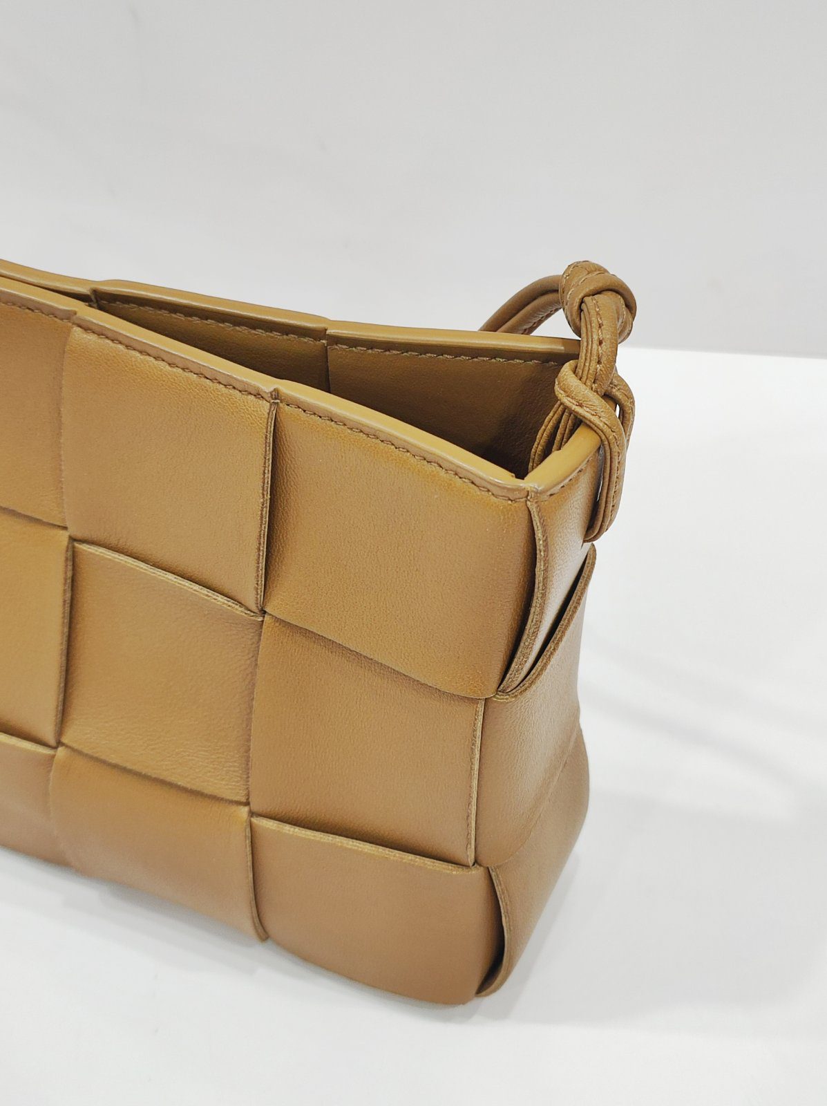 bottega veneta caramel brick cassette sling bag bottega veneta caramel brick cassette sling bag