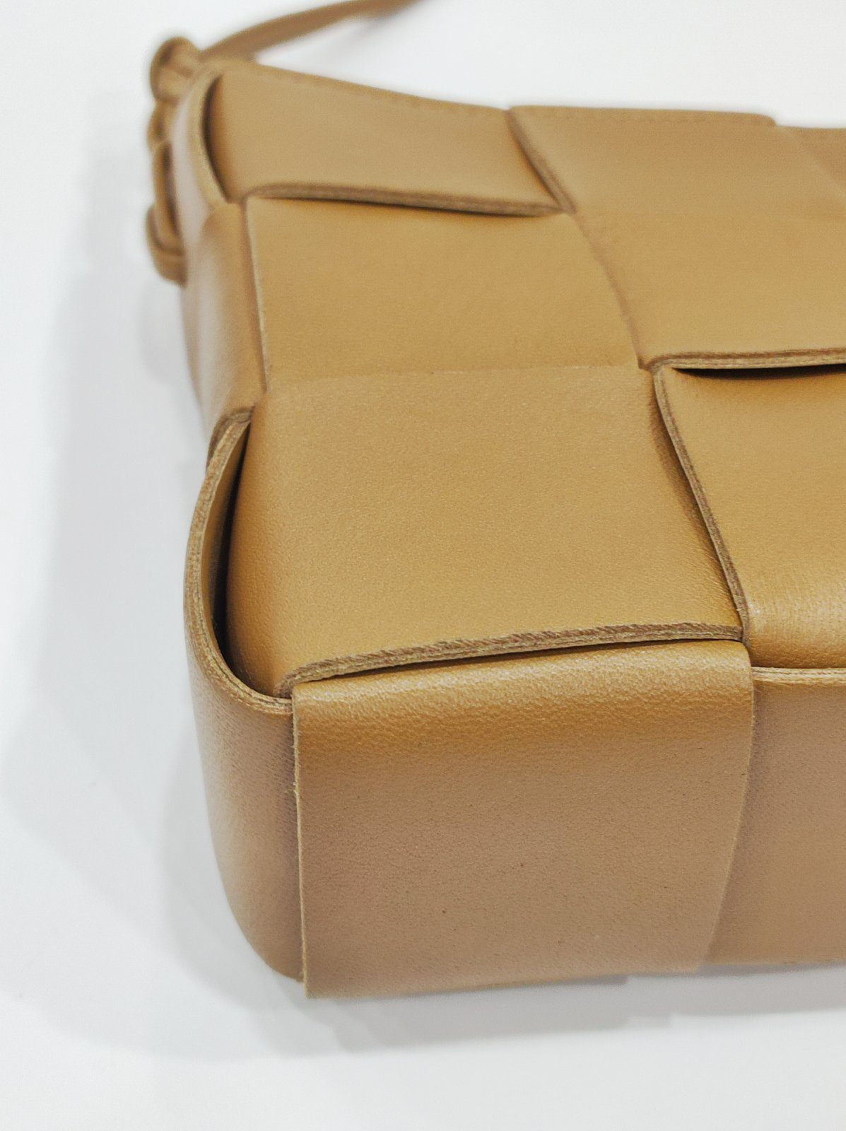 bottega veneta caramel brick cassette sling bag bottega veneta caramel brick cassette sling bag