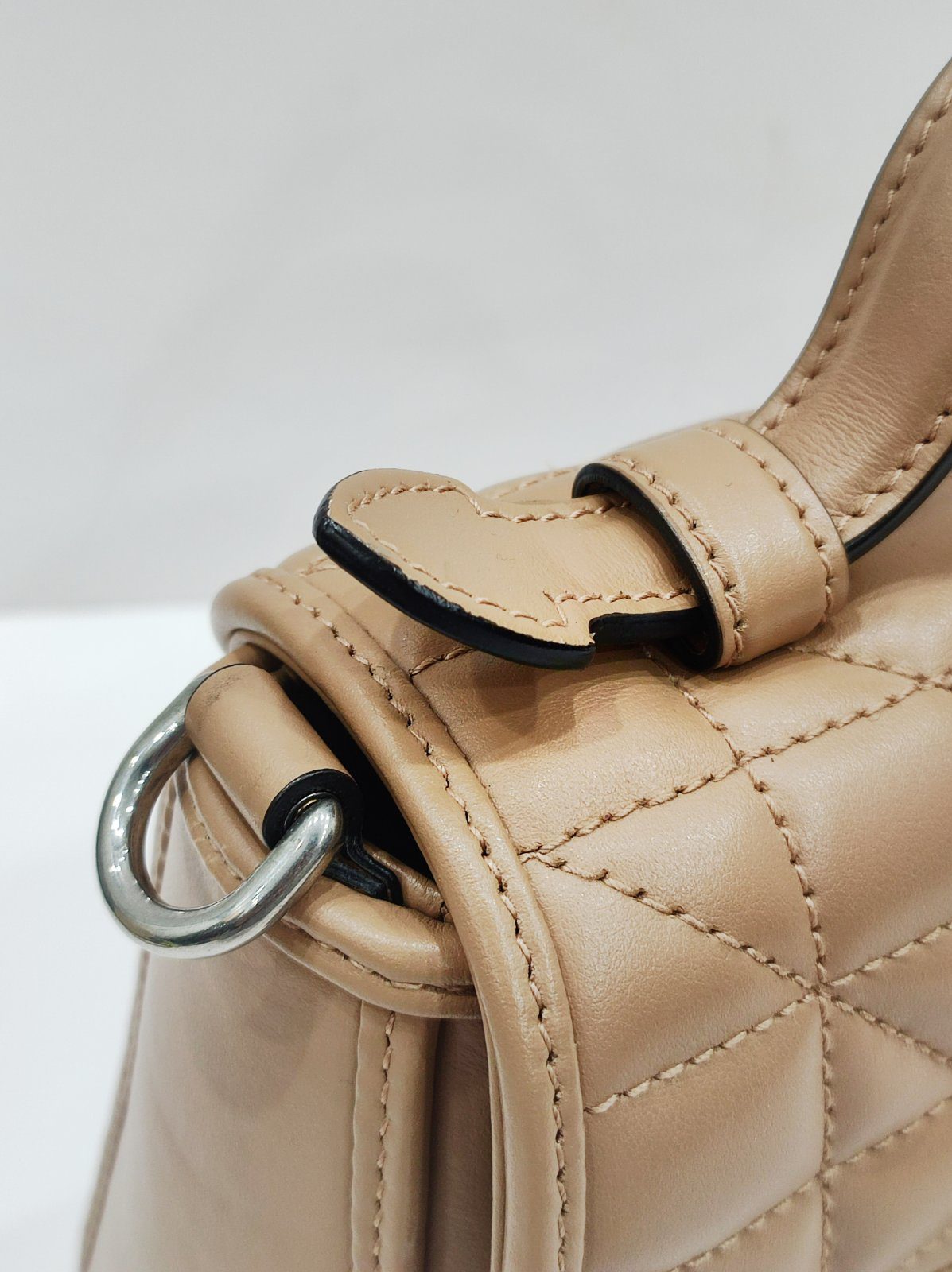 gucci gg marmont top handle bag beige small gucci gg marmont top handle bag beige small