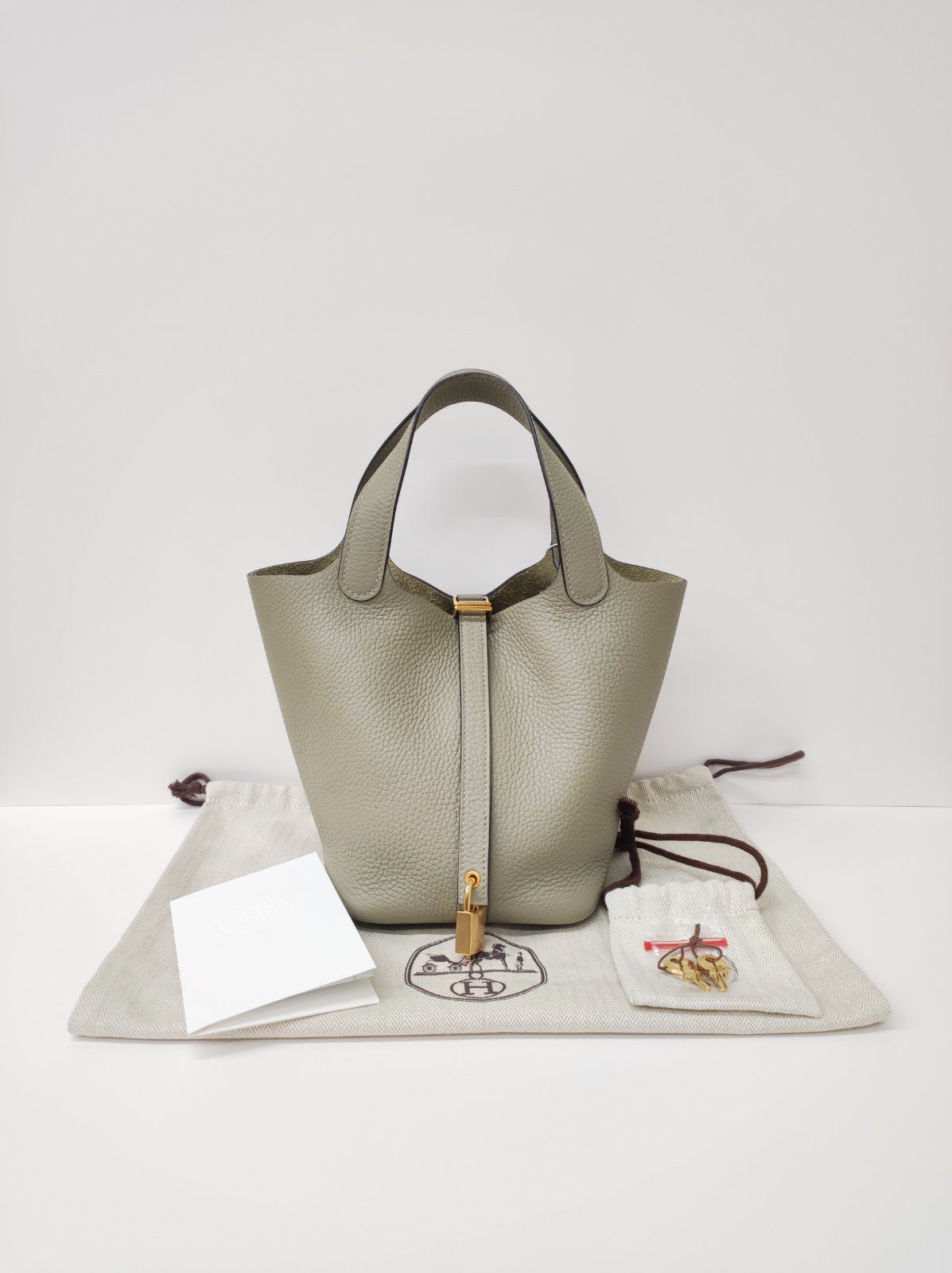 hermes picotin 18 sauge ghw stamp b hermes picotin 18 sauge ghw stamp b