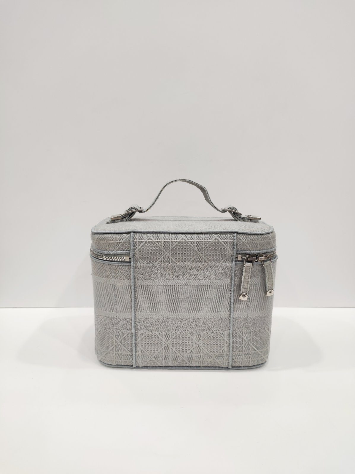 christian dior gray vanity canvas christian dior gray vanity canvas