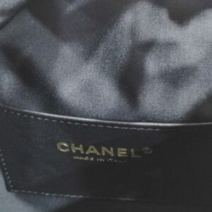 chanel c25 medium black caviar leather ghw