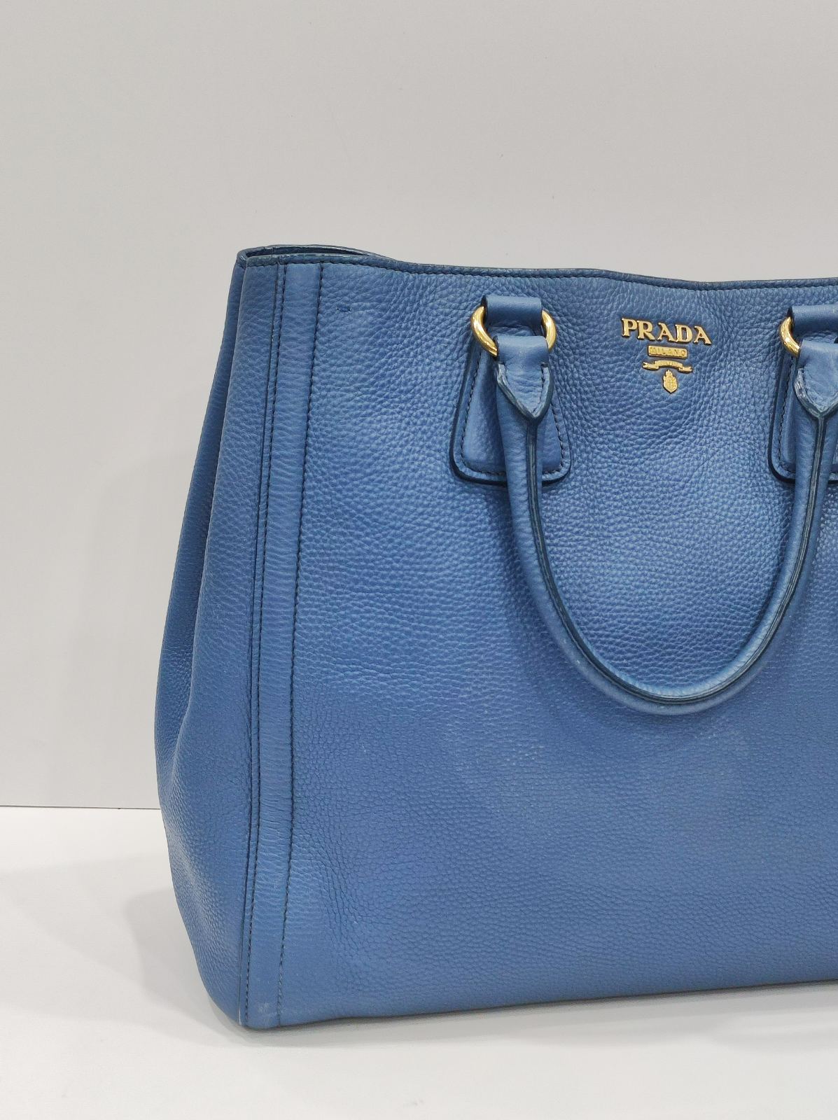 prada vitello diano leather blue tote bag prada vitello diano leather blue tote bag