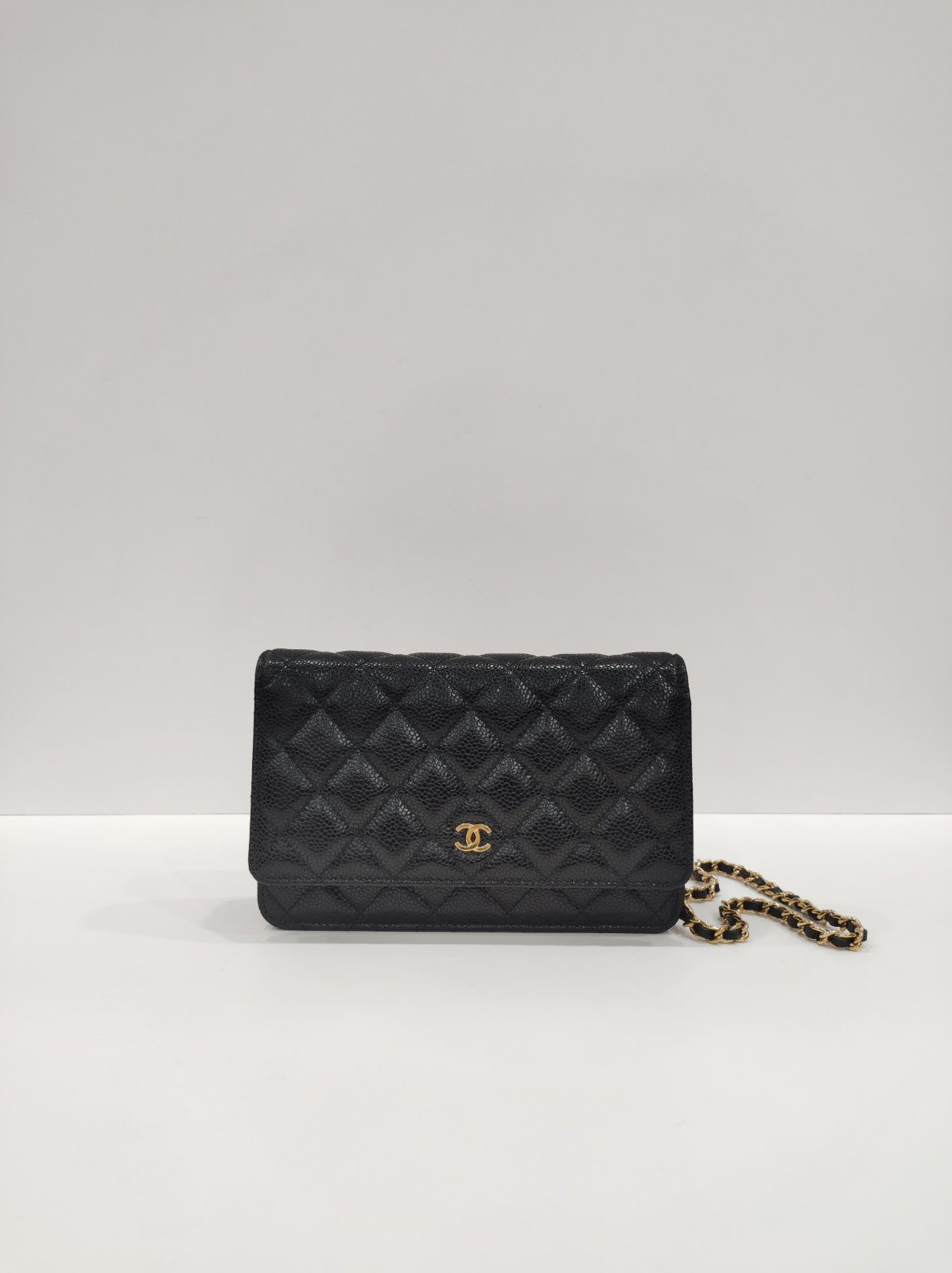 chanel woc black caviar leather ghw chanel woc black caviar leather ghw