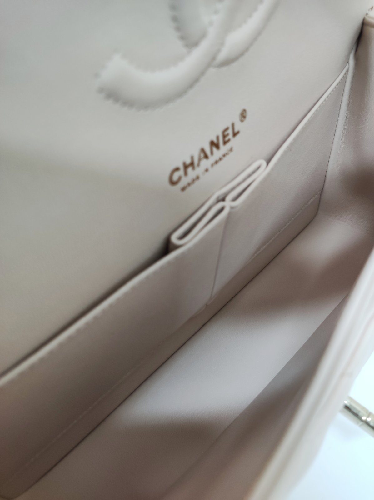 chanel medium double flap chevron caviar beige lghw series 31 chanel medium double flap chevron caviar beige lghw series 31