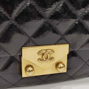 chanel black patent flap vintage bag ghw series 21