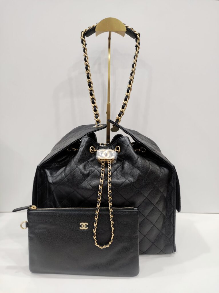 chanel c25 medium black caviar leather ghw