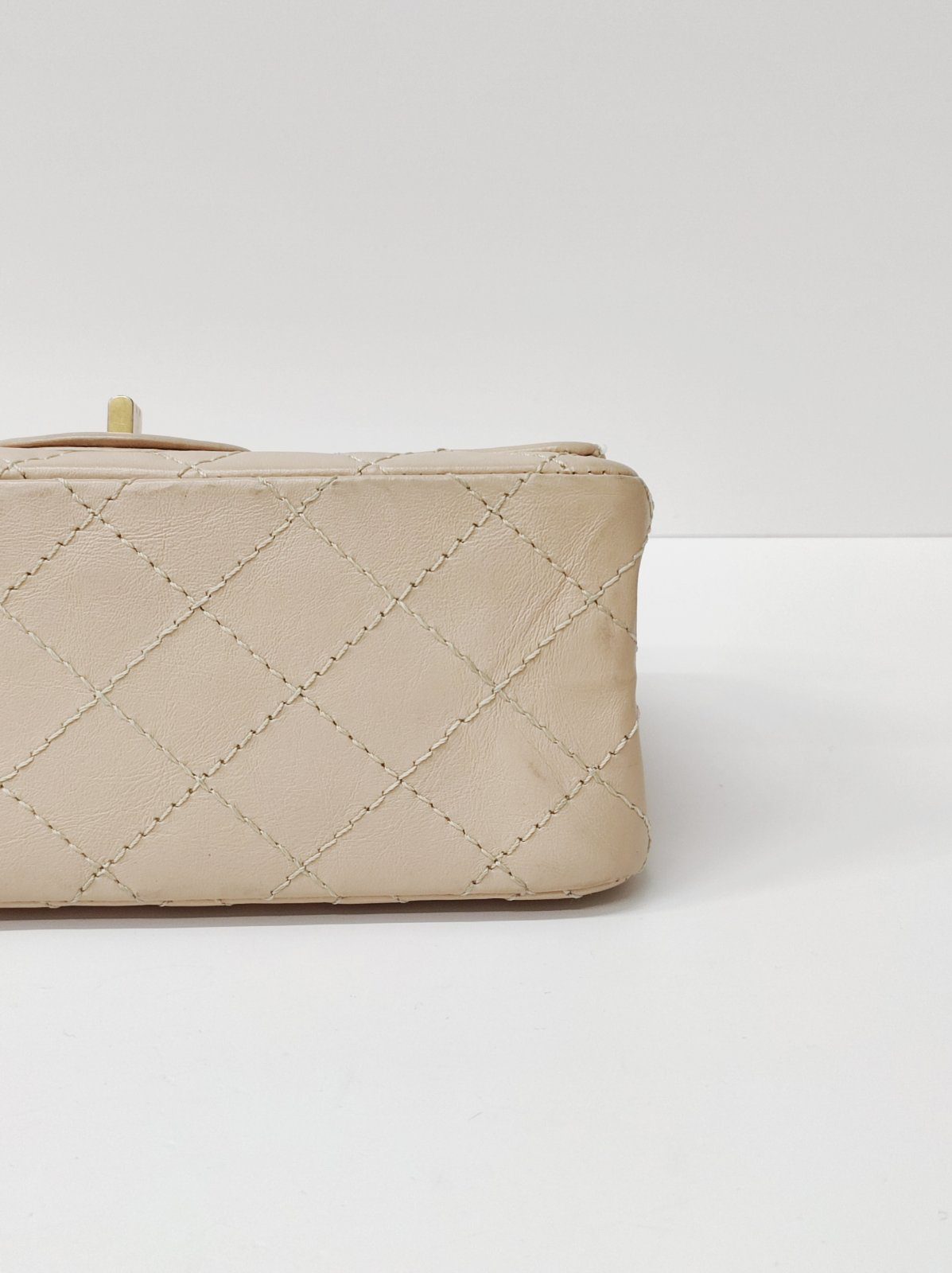 chanel re issue mini beige ghw chanel re issue mini beige ghw