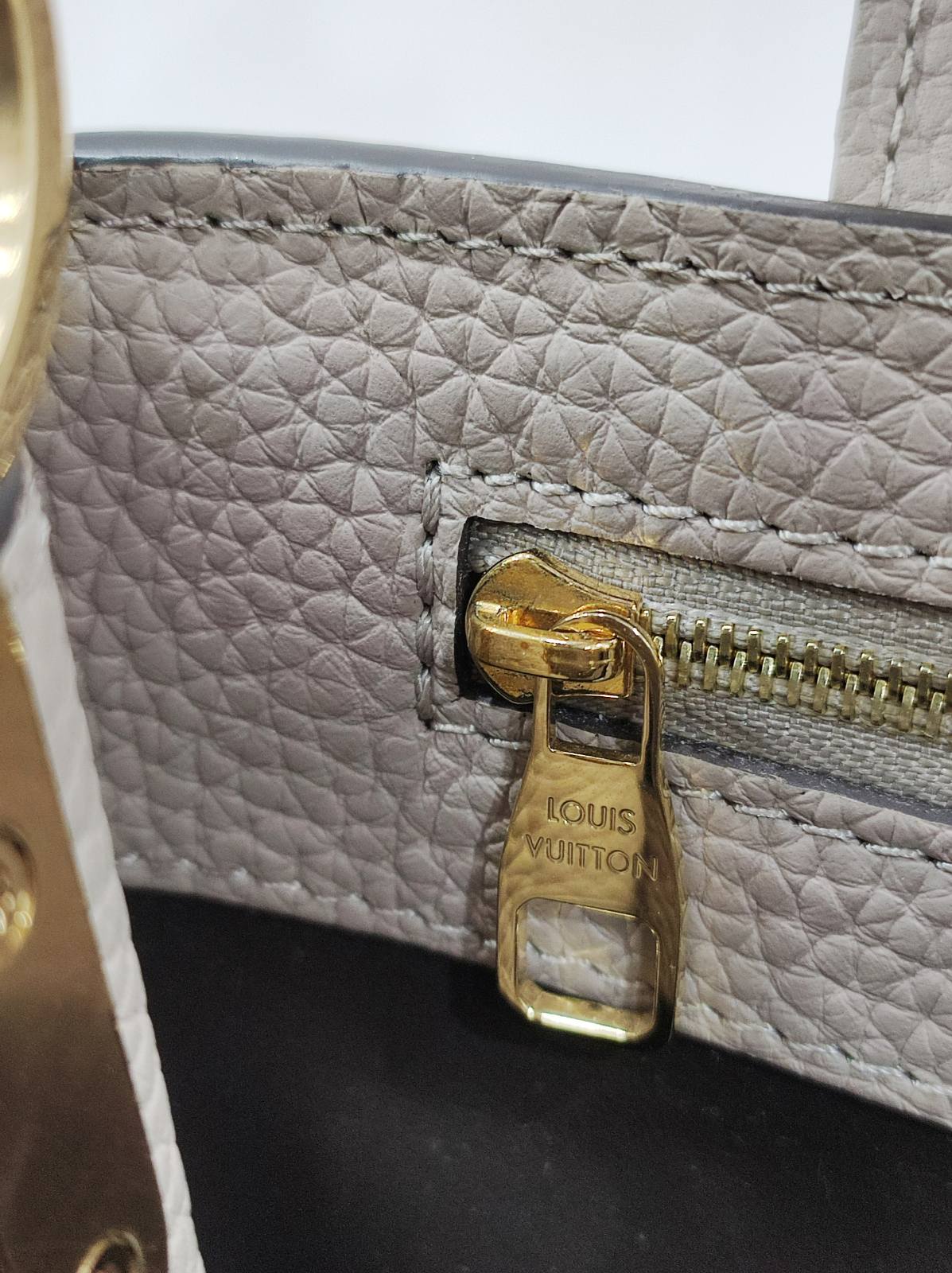 lv capucines bb galet taurillion leather lv capucines bb galet taurillion leather