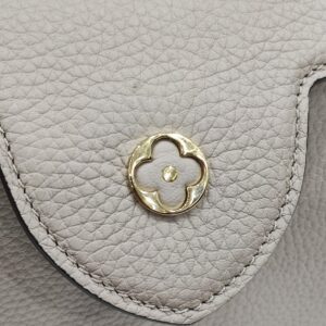 lv capucines bb galet taurillion leather