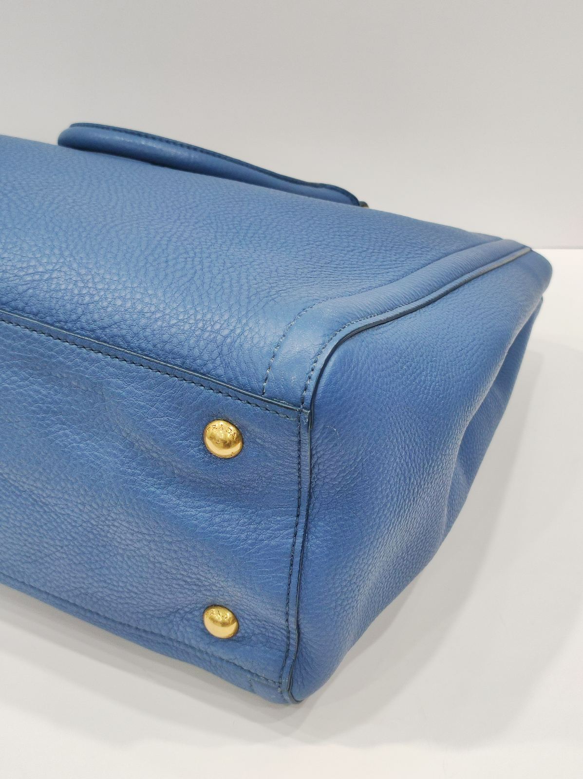 prada vitello diano leather blue tote bag prada vitello diano leather blue tote bag