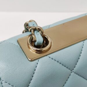 new kept unused chanel trendy cc tiffany blue lghw series 29