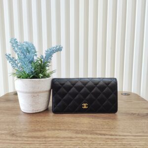 Home Chanel Bifold Long Wallet Caviar Leather Front View