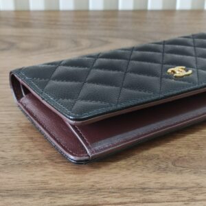Chanel Bifold Long Wallet Caviar Leather Corner View