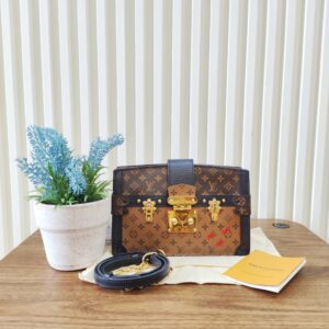 Home Louis Vuitton Trunk Clutch Reverse Monogram