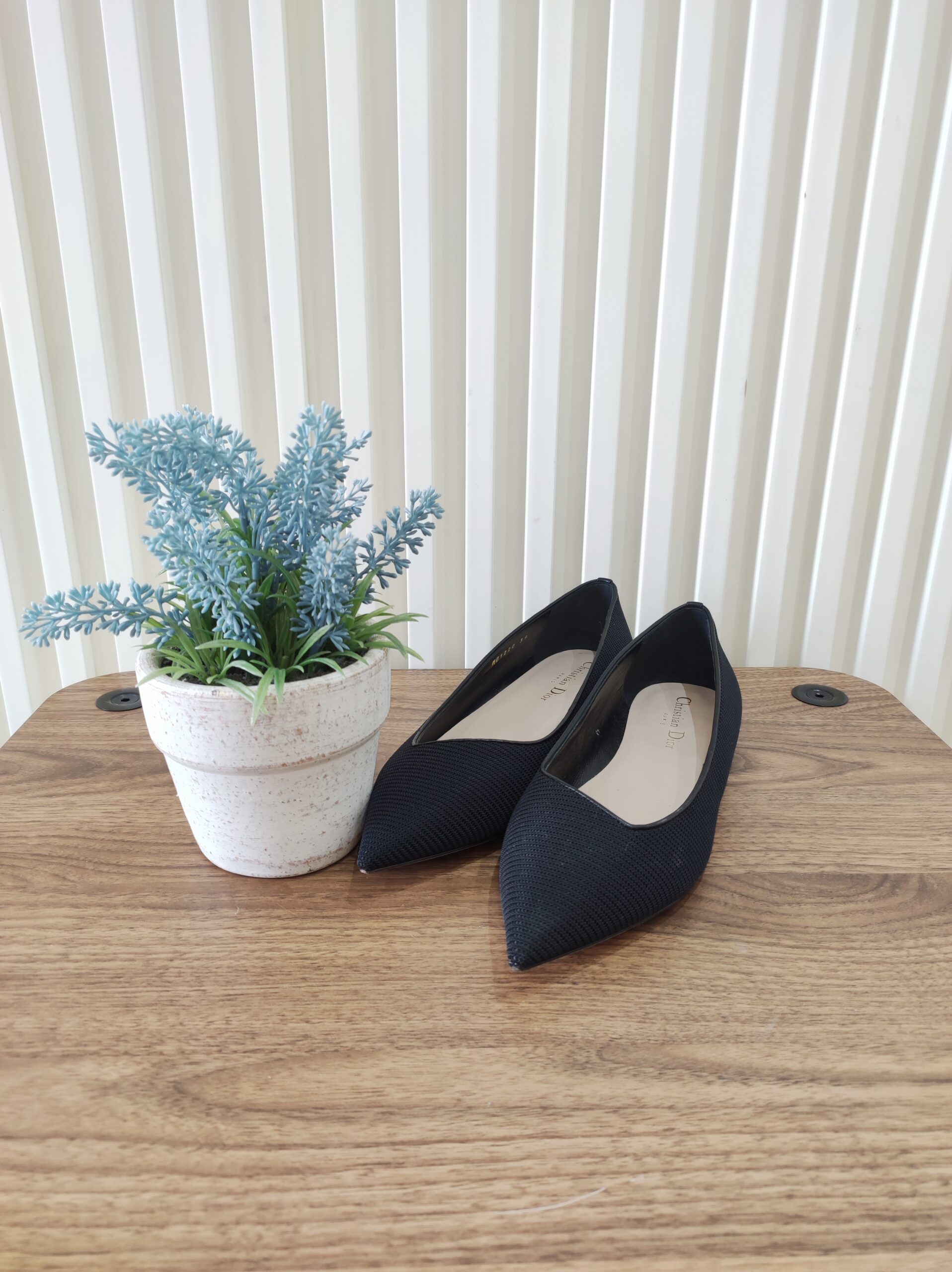 Christian Dior Pointed-Toe Flats Shoes Black Christian Dior Pointed-Toe Flats Shoes Black