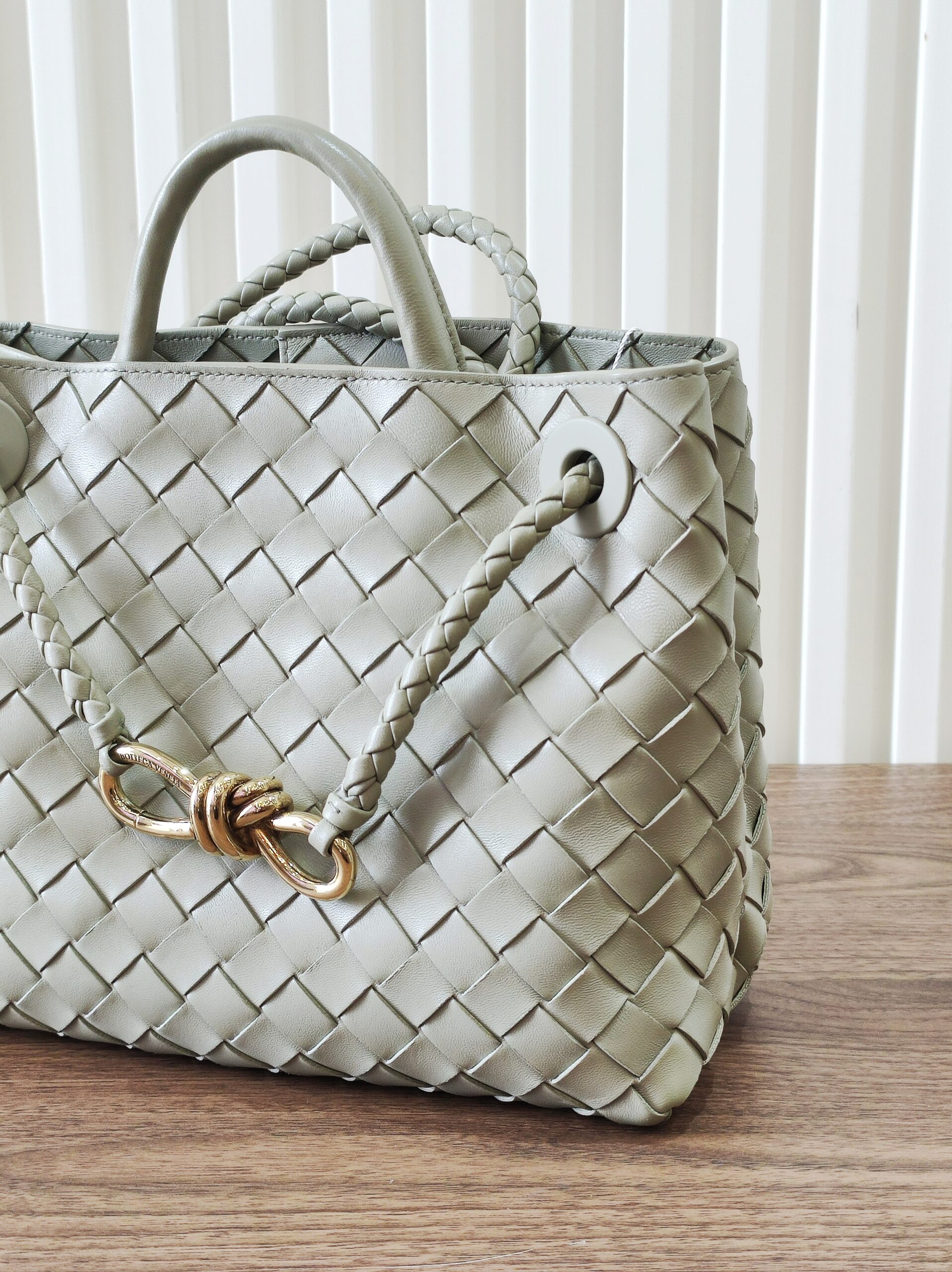 Bottega Veneta Andiamo Small Sage Green Bottega Veneta Andiamo Small Sage Green
