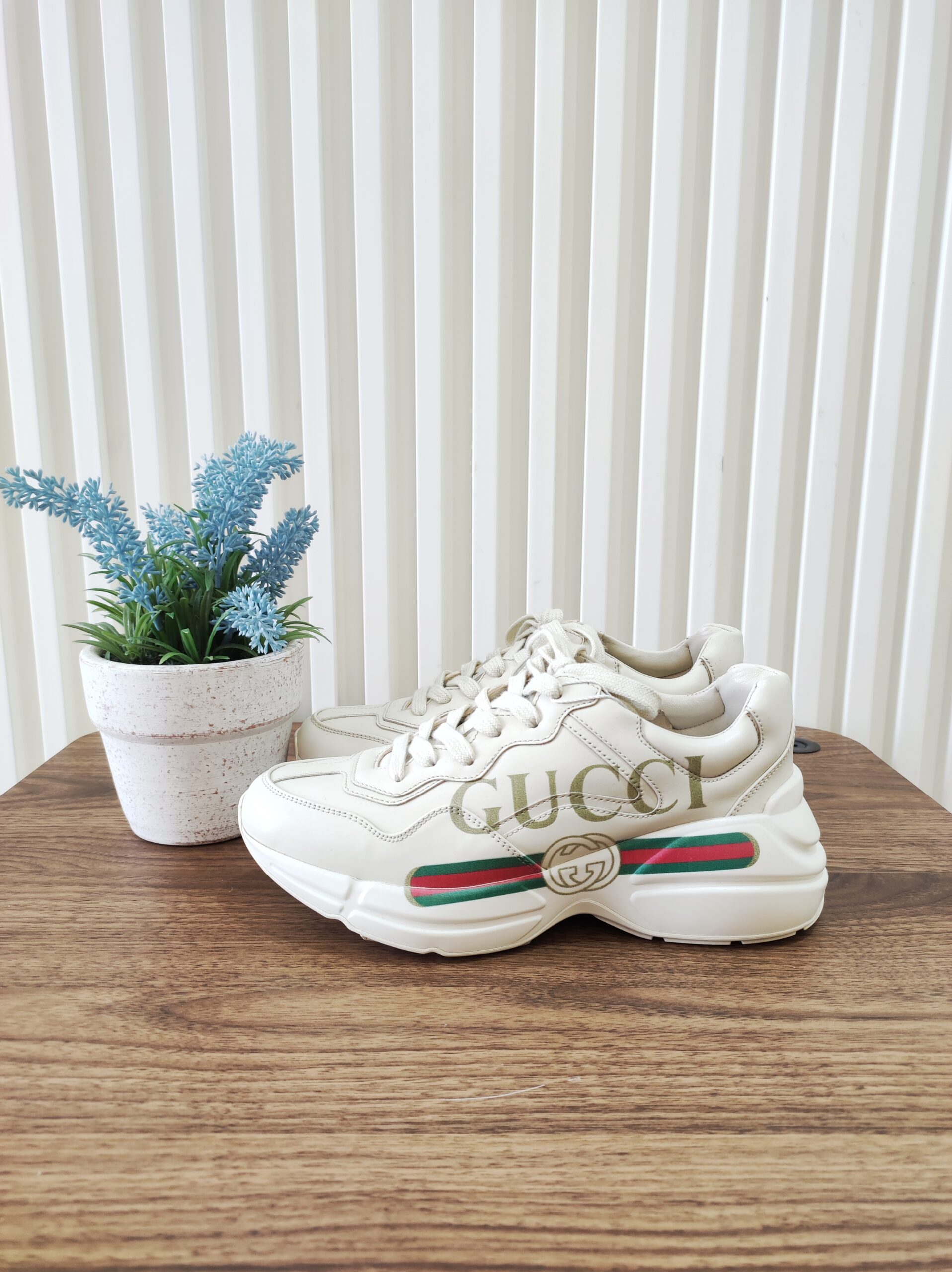 Gucci Rhyton Sneakers Ivory Gucci Rhyton Sneakers Ivory