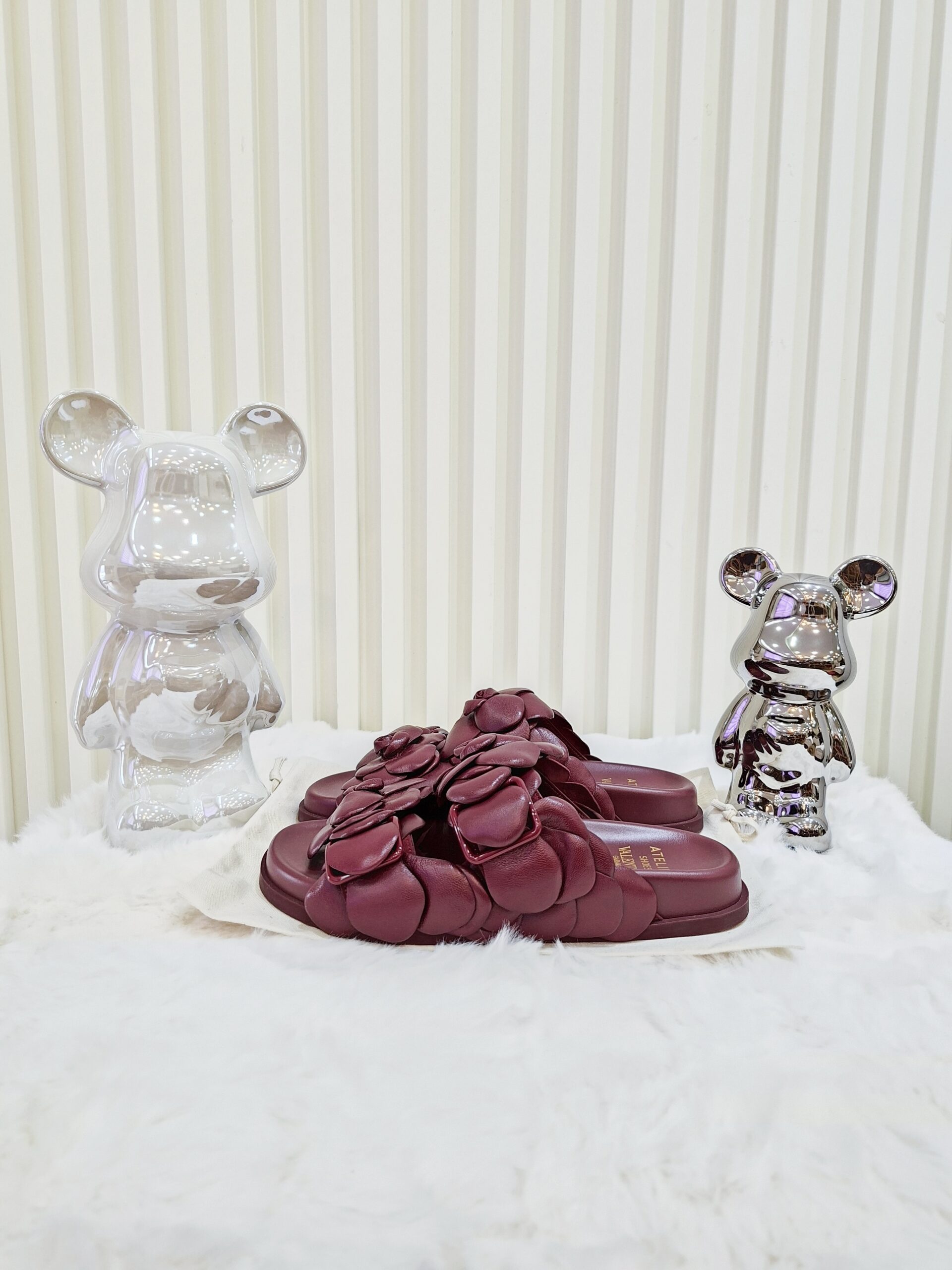 valentino garavani atelier 03 rose flat sandals burgundy size 35.5 valentino garavani atelier 03 rose flat sandals burgundy size 35.5
