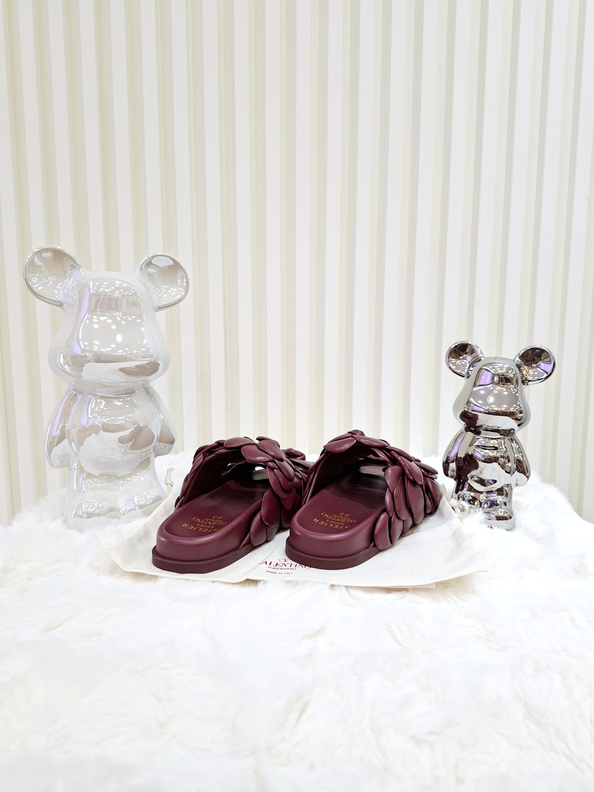 valentino garavani atelier 03 rose flat sandals burgundy size 35.5 valentino garavani atelier 03 rose flat sandals burgundy size 35.5