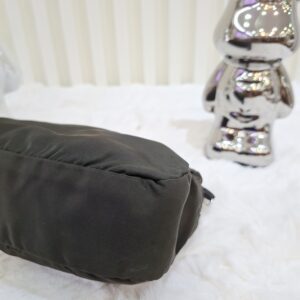prada dark green pouch tessuto