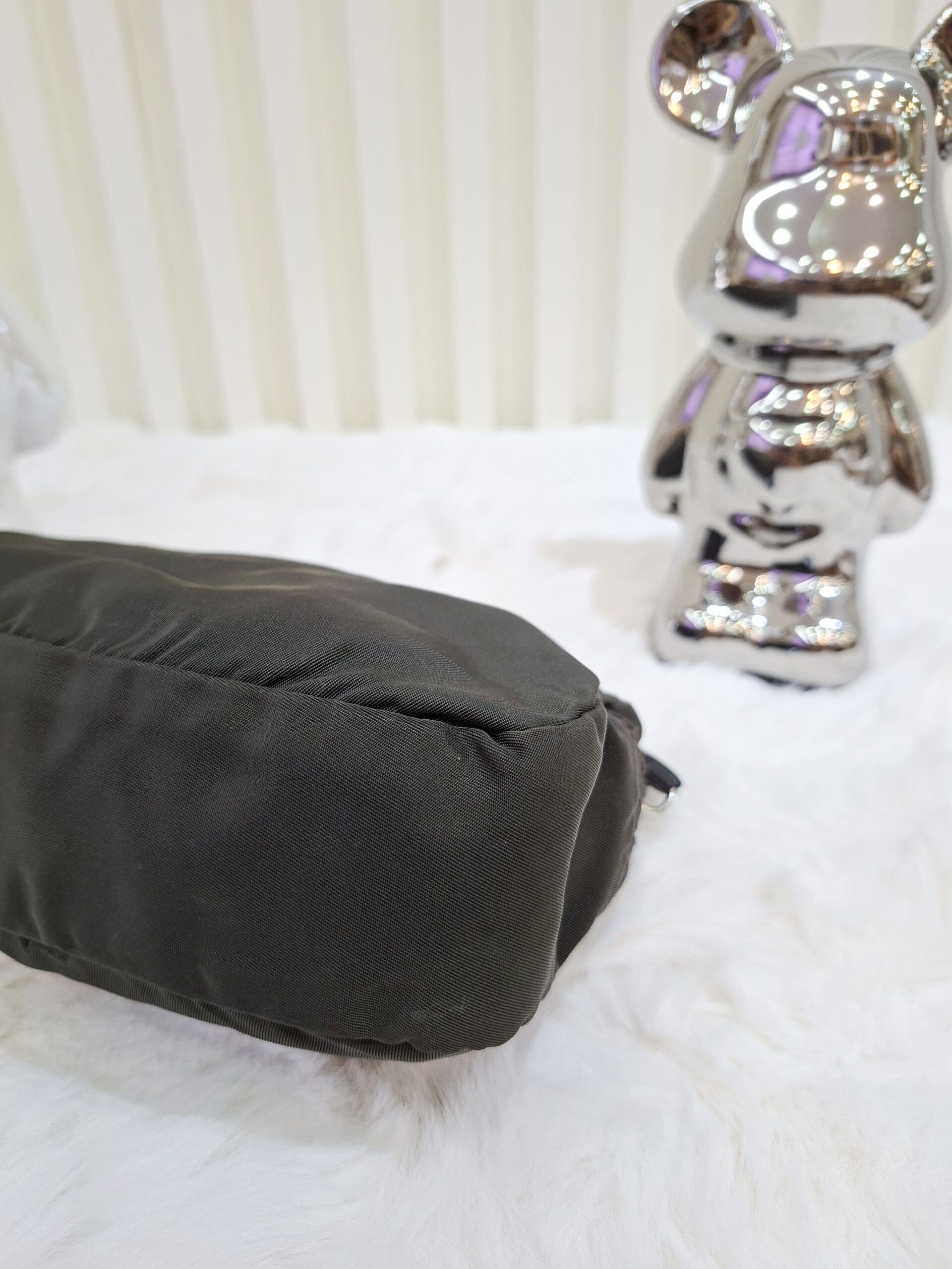 prada dark green pouch tessuto prada dark green pouch tessuto