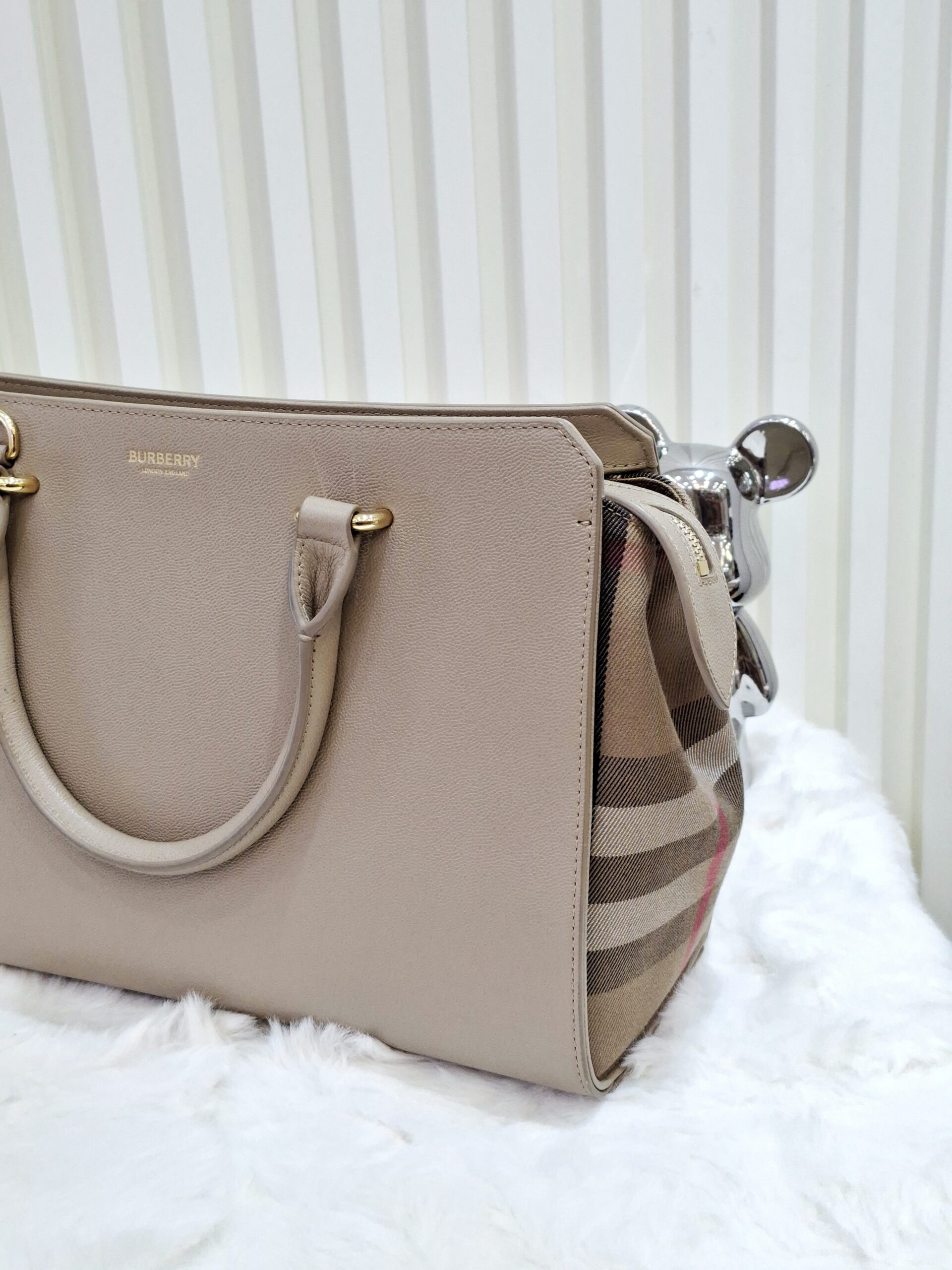 danse lente mini johnny leather bucket bag (copy) danse lente mini johnny leather bucket bag (copy)
