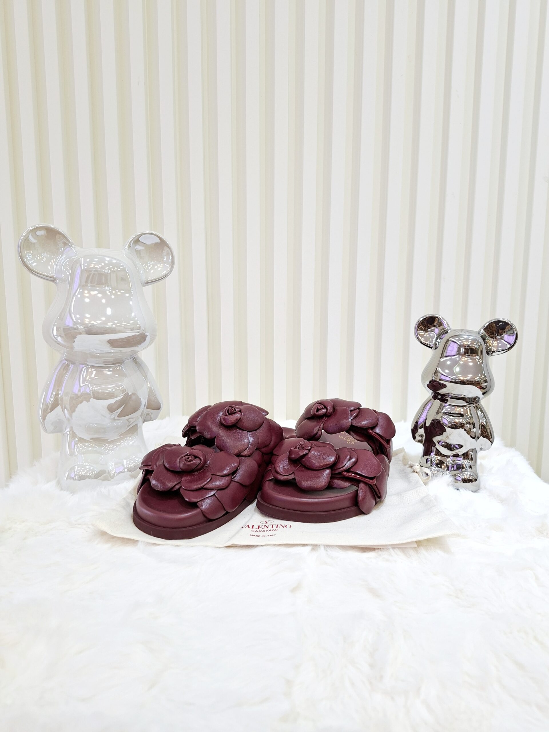 valentino garavani atelier 03 rose flat sandals burgundy size 35.5 valentino garavani atelier 03 rose flat sandals burgundy size 35.5