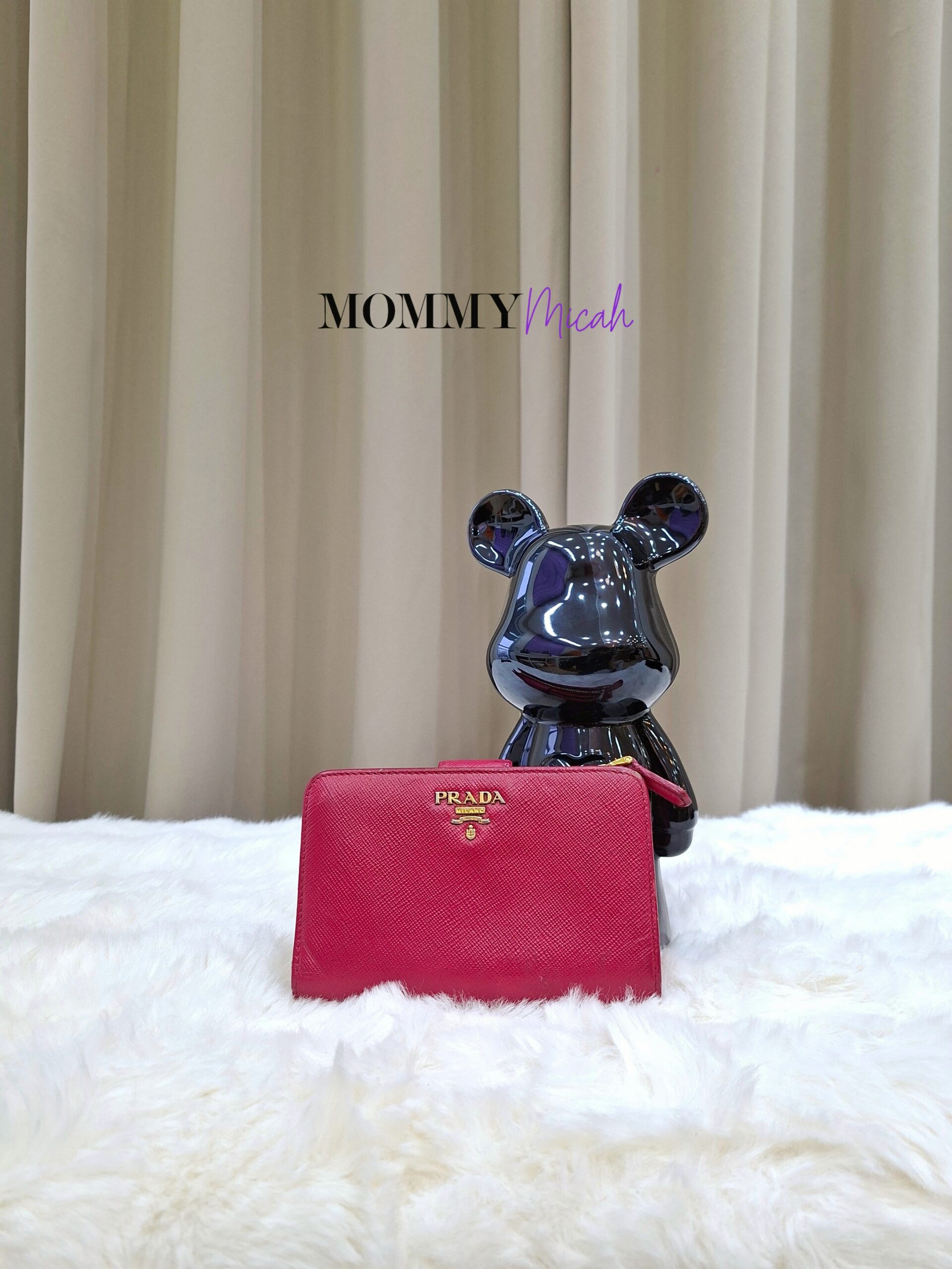 Prada Pink Saffiano Compact Wallet Prada Pink Saffiano Compact Wallet