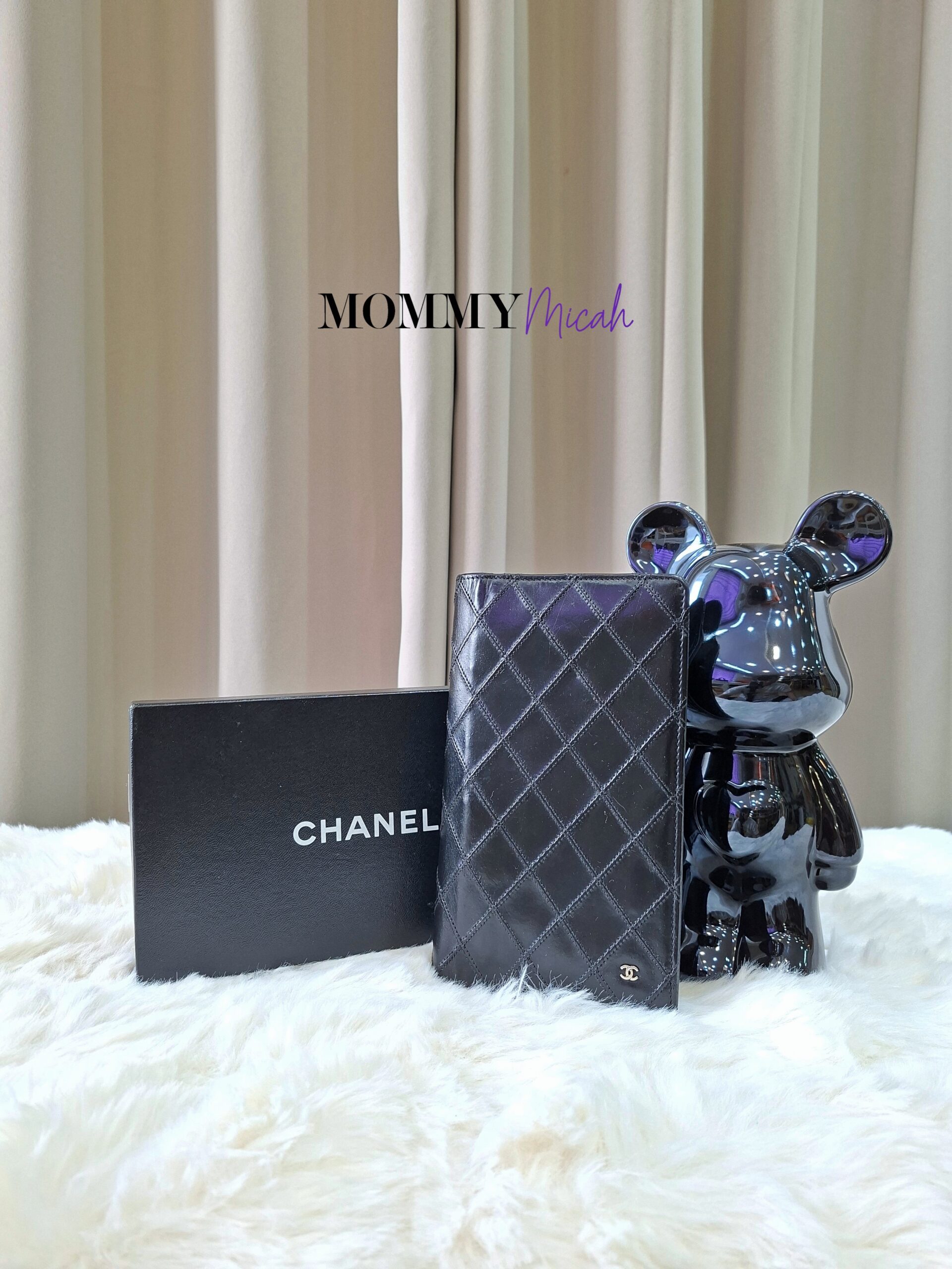 Chanel Black Bifold Vintage Long Wallet Chanel Black Bifold Vintage Long Wallet