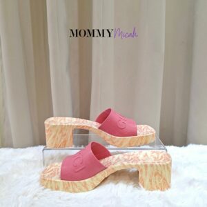 Gucci Pink Rubber Platform Slide Sandals