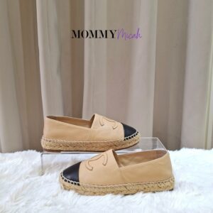 Chanel Espadrille Beige/Black Leather