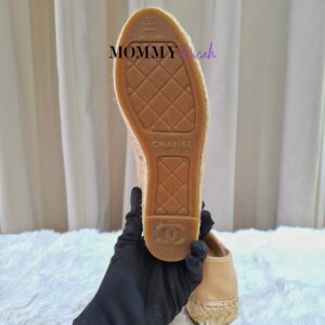 Chanel Espadrille Beige/Black Leather