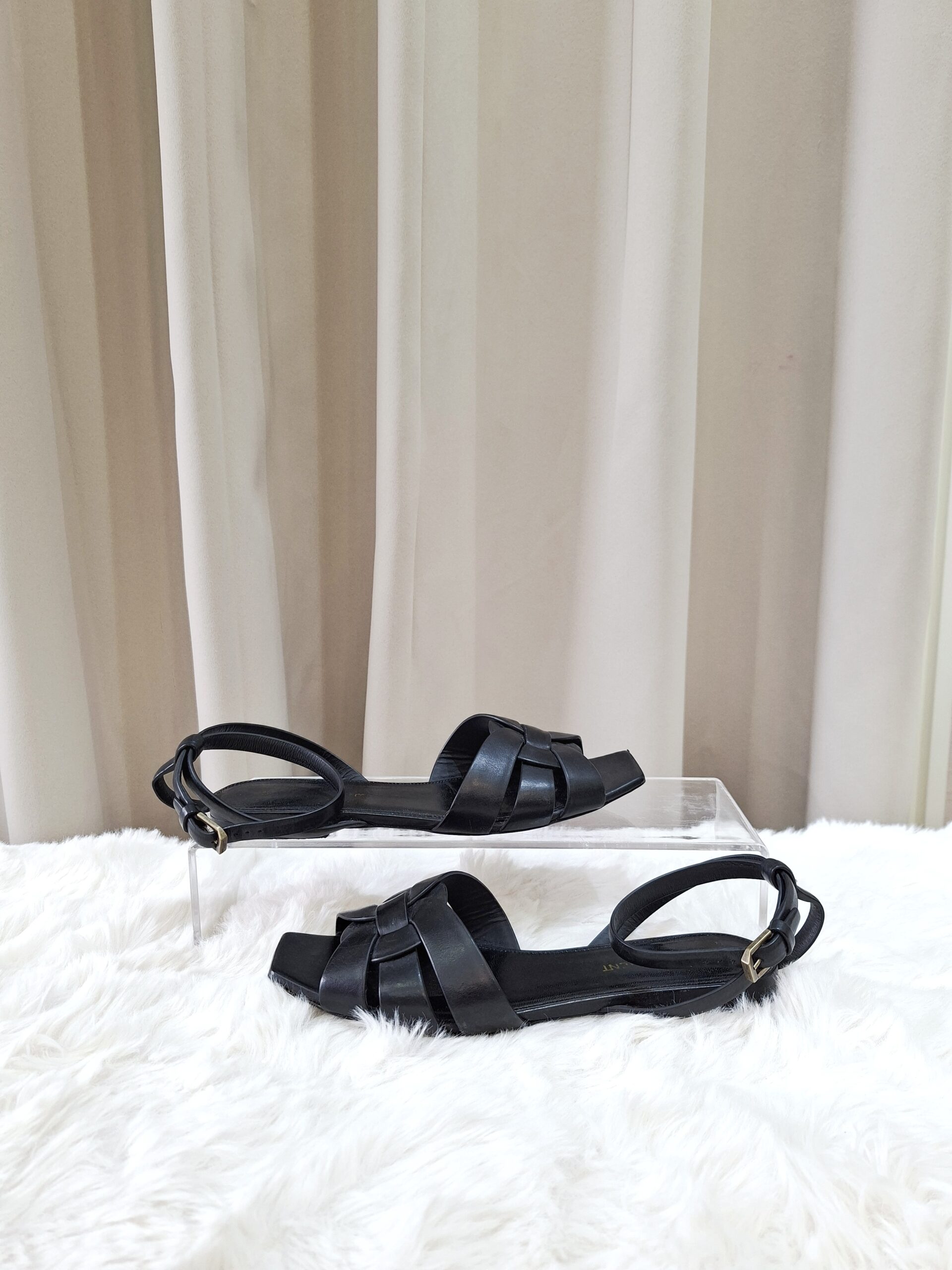 0010514 (1) YSL Tribute Sandals Black