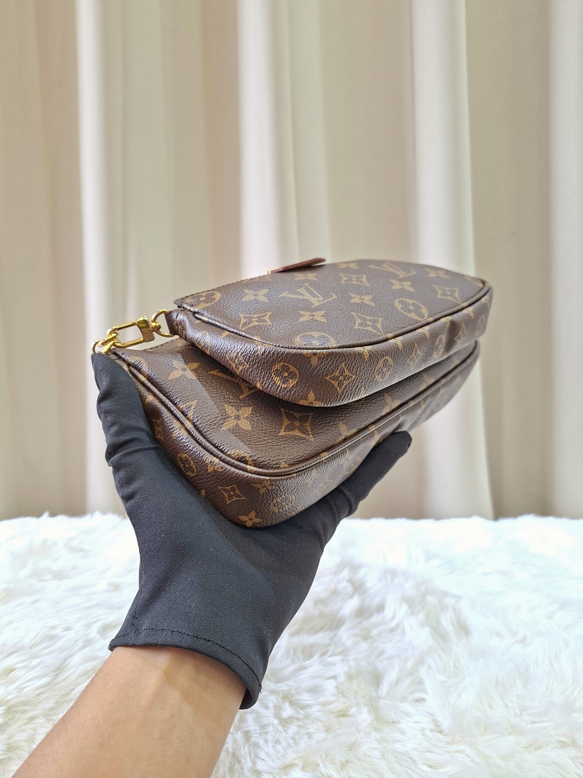 LV Multi Pochette Monogram LV Multi Pochette Monogram