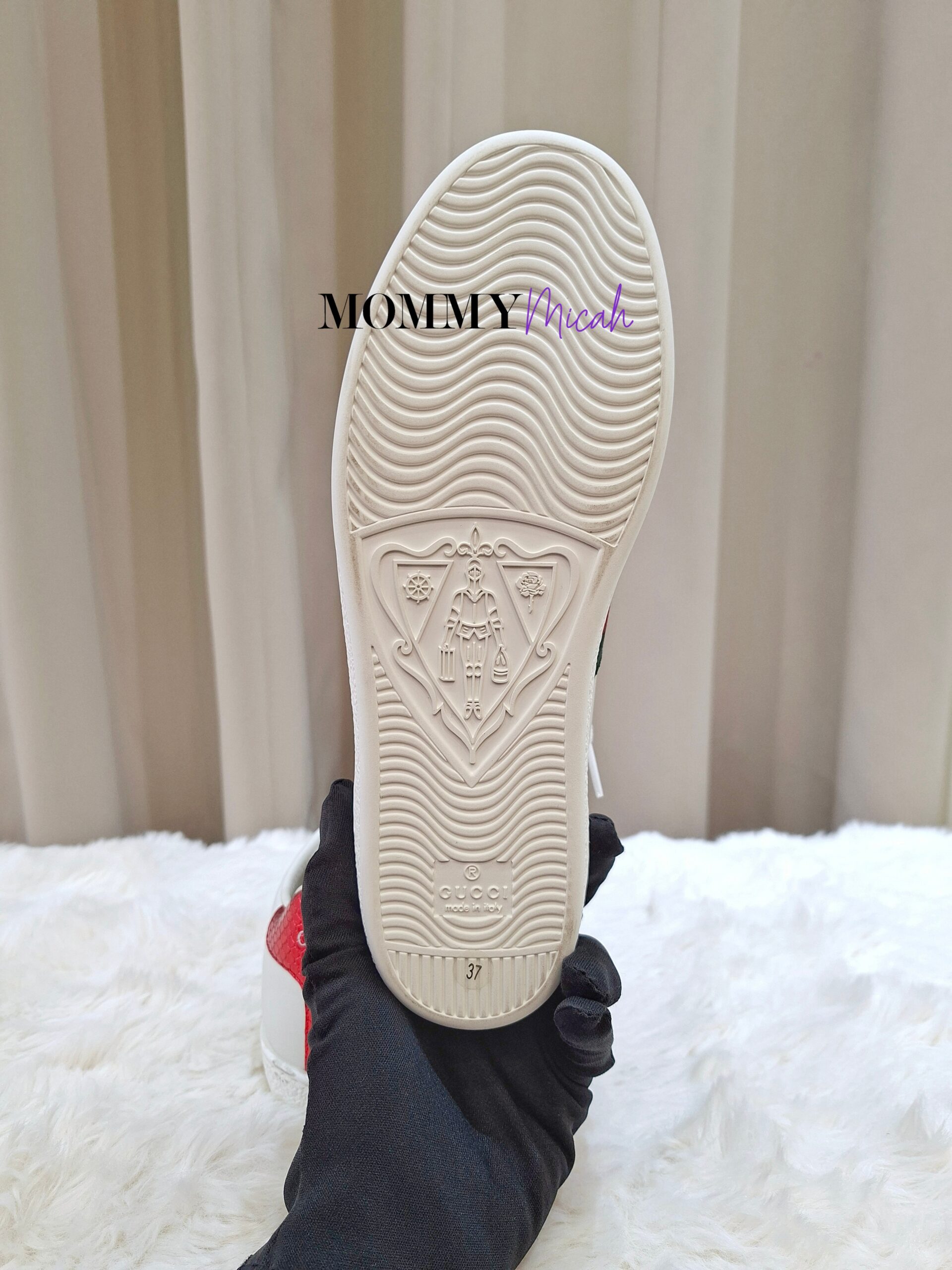 Gucci Ace Bee Web Stripe White Sneakers Gucci Ace Bee Web Stripe White Sneakers