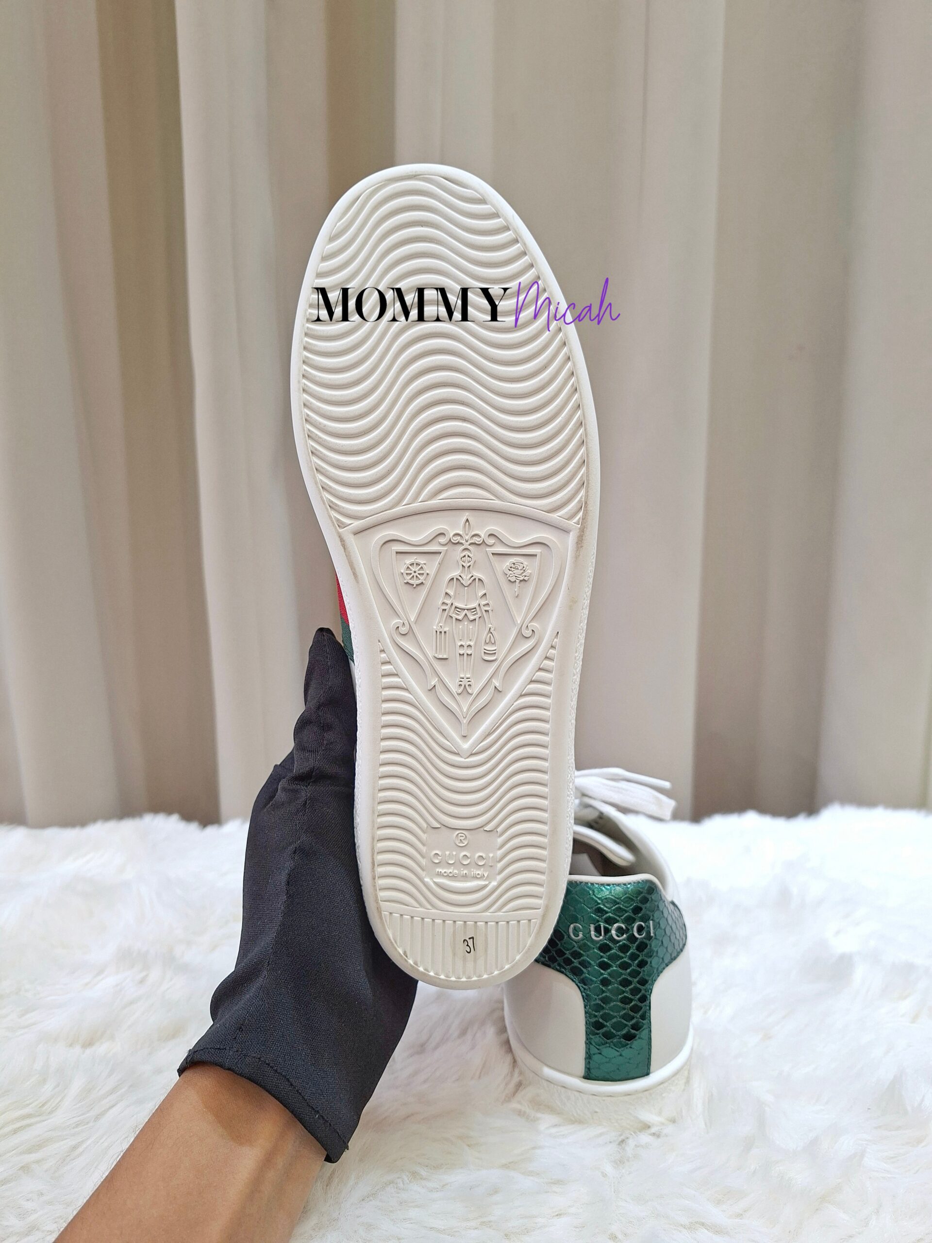 Gucci Ace Bee Web Stripe White Sneakers Gucci Ace Bee Web Stripe White Sneakers