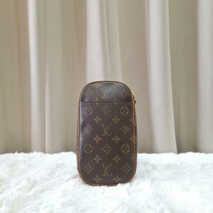 Home LV Monogram Bodybag