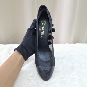 Chanel Pumps
