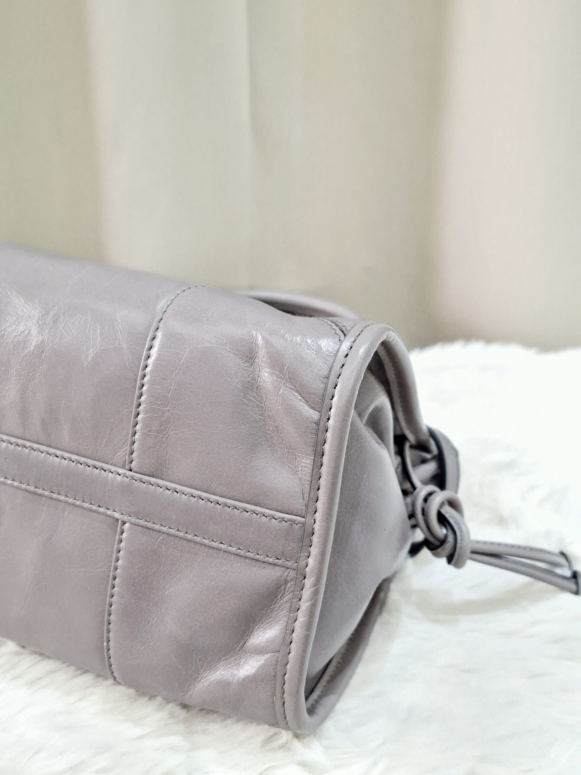 Prada Bonnie Grey Leather Shoulder Bag 31/E Prada Bonnie Grey Leather Shoulder Bag 31/E