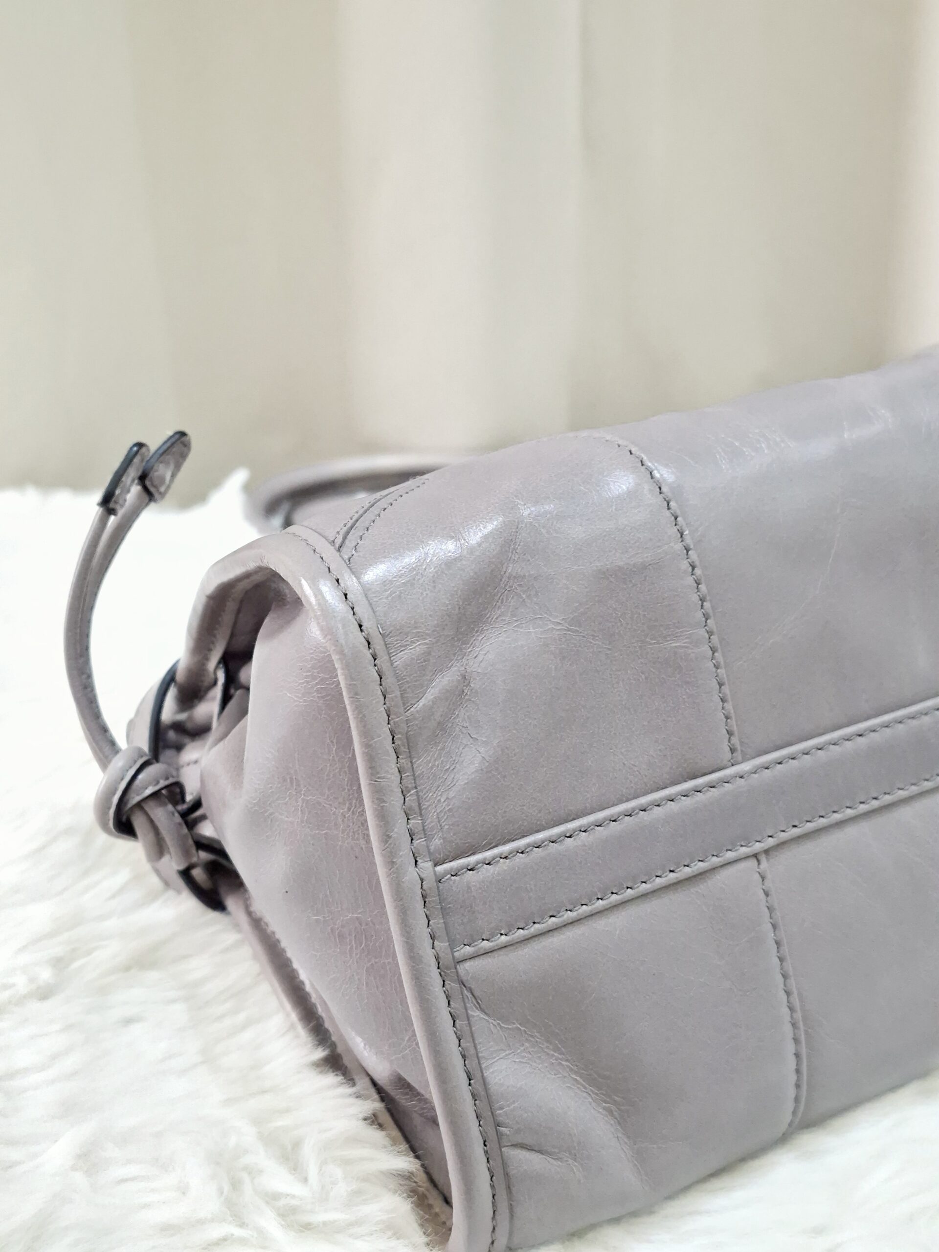Prada Bonnie Grey Leather Shoulder Bag 31/E Prada Bonnie Grey Leather Shoulder Bag 31/E