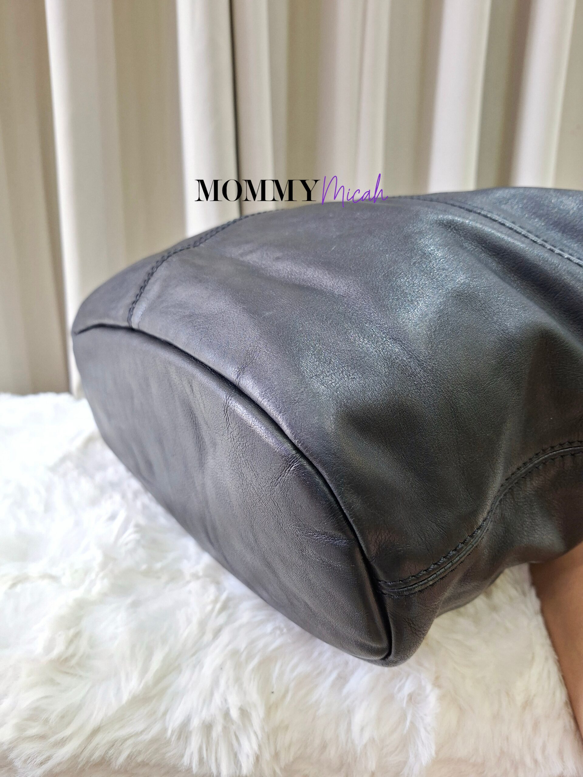 Givenchy Nightingale Black Large Givenchy Nightingale Black Large